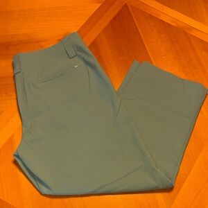 Nike Women's Green Ankle Golf/Athletic Pants